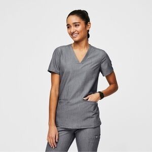 Figs Casma Three-Pocket Scrub‎ Top